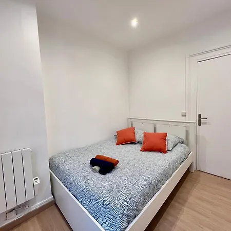 Sur Marne, 2 Pieces Au Centre *